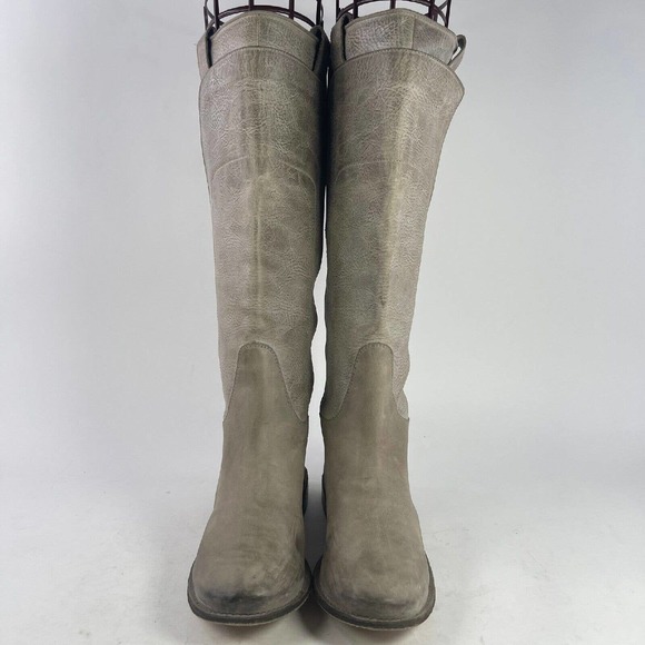 Frye Women's Paige Tall Leather Riding boots US 7.5 Beige Leather Knee-High Boot - Picture 4 of 16